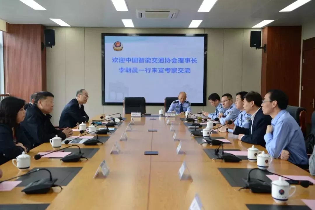 香港二四六资料免费大全