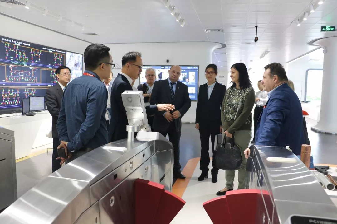 香港二四六资料免费大全