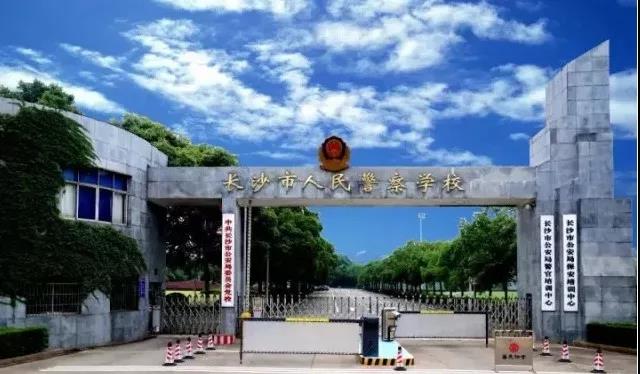 香港二四六资料免费大全