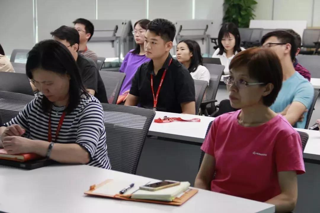 香港二四六资料免费大全